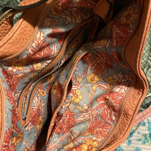 Purse - Picture 2 of 4